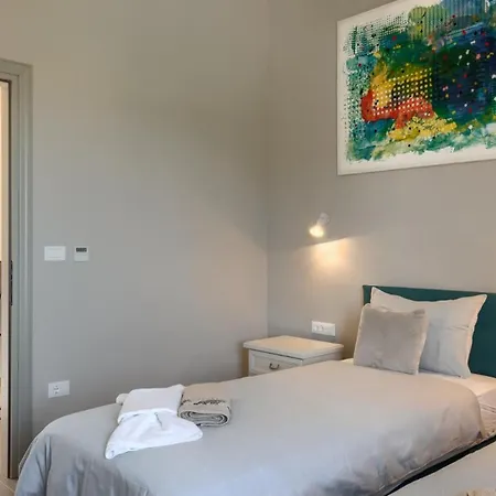 Luxury Edoardo With Pool In Visinada