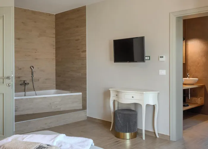 Villa Luxury Edoardo With Pool In Visinada Vižinada