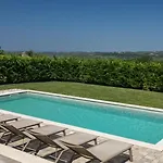 Villa Luxury Edoardo With Pool In Visinada *