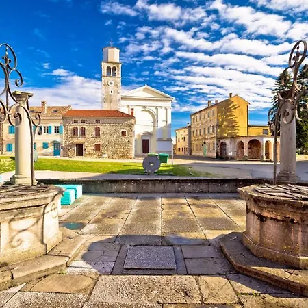 Willa Luxury Edoardo With Pool In Visinada *