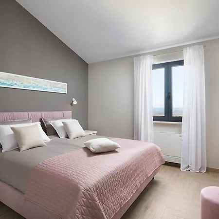 Luxury Edoardo With Pool In Visinada Vranje Selo