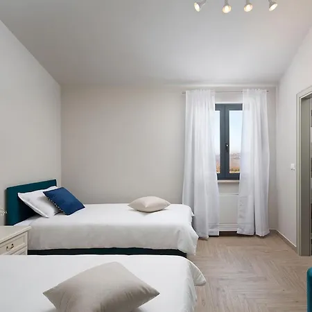 Willa Luxury Edoardo With Pool In Visinada