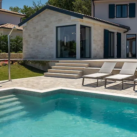 Luxury Edoardo With Pool In Visinada Вилла *