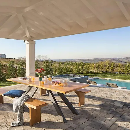 Вилла Luxury Edoardo With Pool In Visinada *