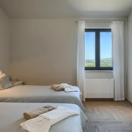 Willa Luxury Edoardo With Pool In Visinada