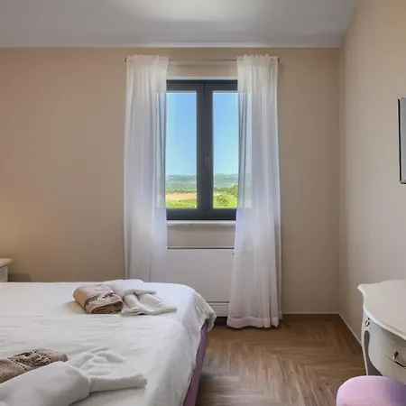 Willa Luxury Edoardo With Pool In Visinada Vranje Selo