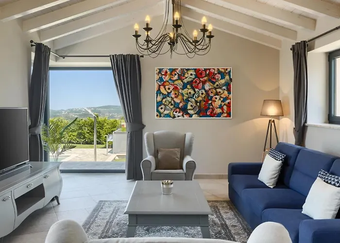 Luxury Edoardo With Pool In Visinada 빌라 비지나다